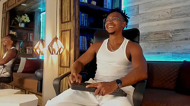 Snapshot of JamalMyst chatting on 10.03.25 JamalMyst online show from 10.03.25