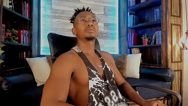 Snapshot of JamalMyst chatting on 10.14.25 JamalMyst online show from 10.14.25