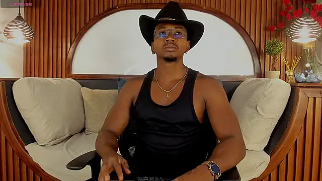 Snapshot of JamalMyst chatting on 10.27.25 JamalMyst online show from 10.27.25