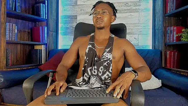 Snapshot of JamalMyst chatting on 11.05.25 JamalMyst online show from 11.05.25