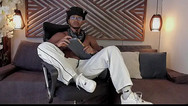 Snapshot of JamalMyst chatting on 07.16.26 JamalMyst online show from 07.16.26