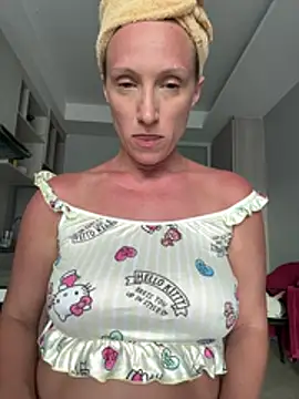 UmaTruewoman online show from 07.17.26
