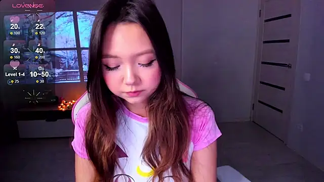 Fluffy Rose online show from 11.22.25