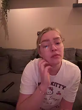 xX HotCouple Xx online show from 03.17.26