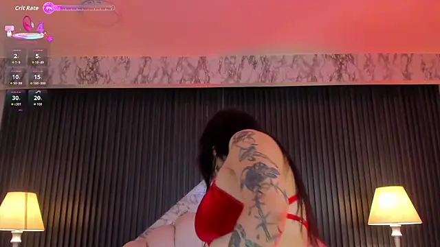Snapshot of MeganDraco_ chatting on 09.19.25 MeganDraco online show from 09.19.25