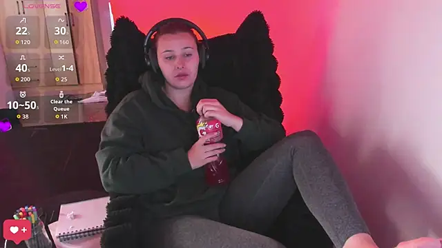 bonnie moon  online show from 03.02.26