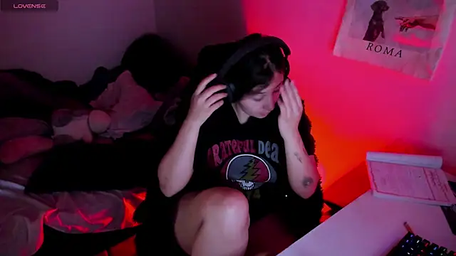 bonnie moon  online show from 05.07.26