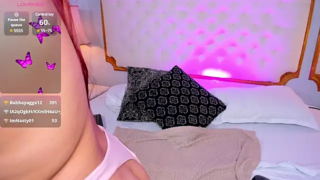 Paiige peach online show from 02.28.25