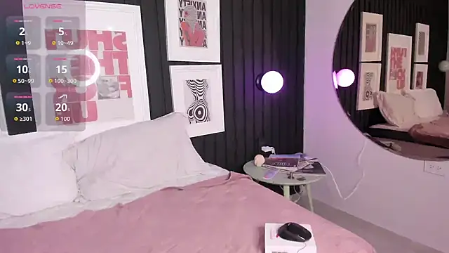 Kayla stern  online show from 11.23.25