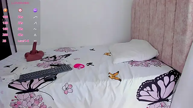 lizziemontana2 online show from 07.01.26