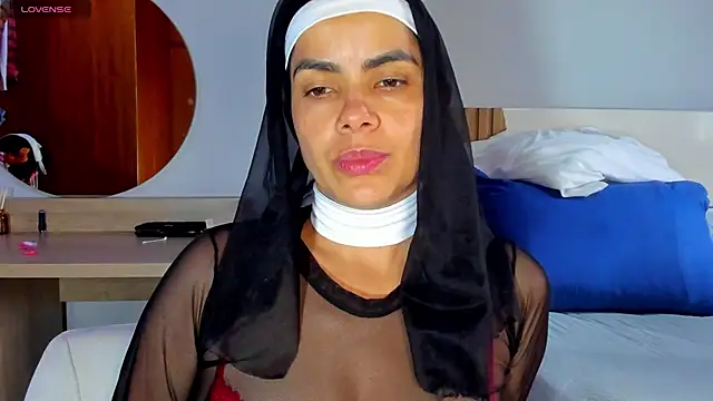 ClaraMariaMon online show from 03.07.25