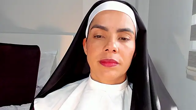 ClaraMariaMon online show from 08.01.26