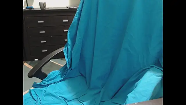 Snapshot of sexualtensionrelation chatting on 12.18.25 sexualtensionrelation online show from 12.18.25