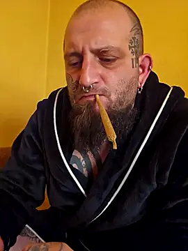 Snapshot of TattooedDick92 chatting on 01.02.25 TattooedDick92 online show from 01.02.25