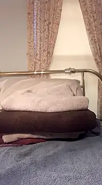 Snapshot of bigballs9 chatting on 02.28.25 bigballs9 online show from 02.28.25