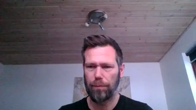 Snapshot of Gotta1 chatting on 01.05.25 Gotta1 online show from 01.05.25