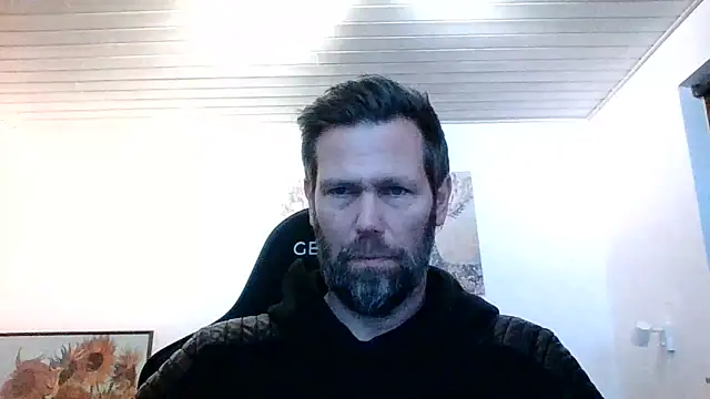 Snapshot of Gotta1 chatting on 02.06.25 Gotta1 online show from 02.06.25