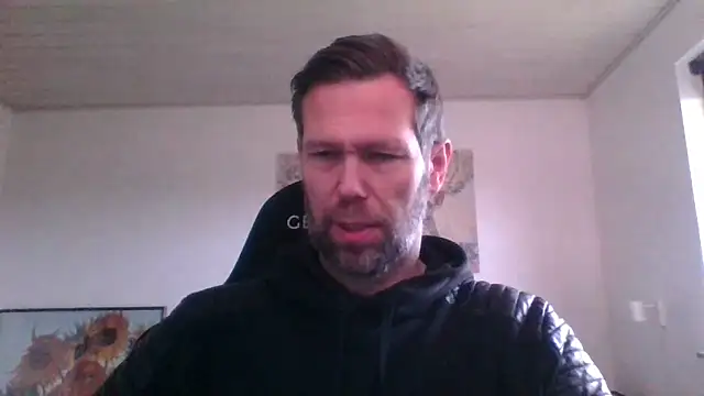 Snapshot of Gotta1 chatting on 02.13.25 Gotta1 online show from 02.13.25