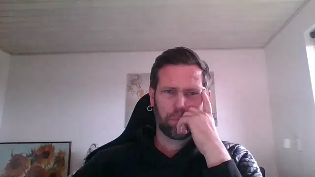 Snapshot of Gotta1 chatting on 02.24.25 Gotta1 online show from 02.24.25