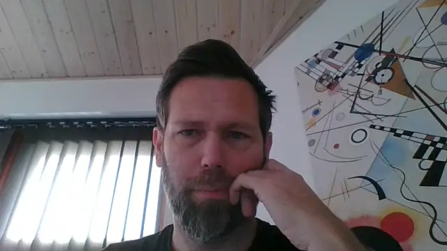 Snapshot of Gotta1 chatting on 11.22.25 Gotta1 online show from 11.22.25