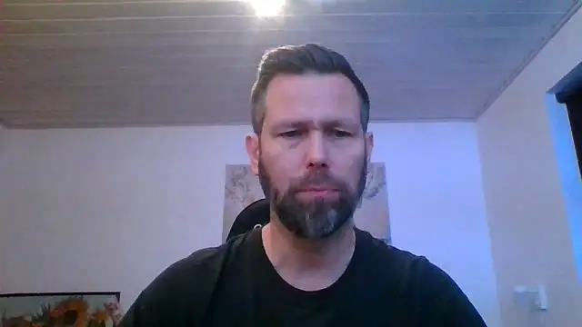 Snapshot of Gotta1 chatting on 12.05.25 Gotta1 online show from 12.05.25