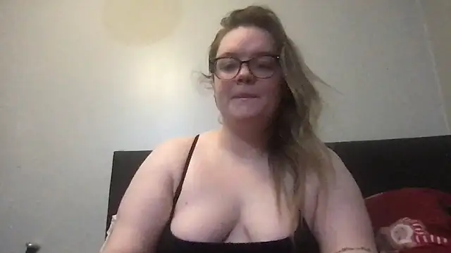 honeyyy24 online show from 11.23.25