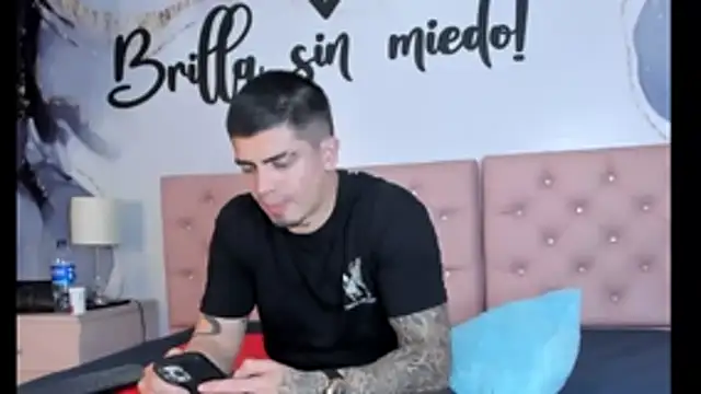 Snapshot of _mrcock chatting on 12.10.24  mrcock online show from 12.10.24