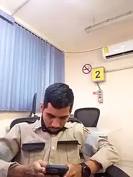 EnriquePersian197 online show from 01.30.25