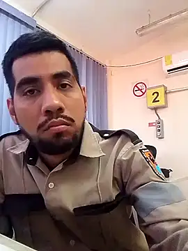 EnriquePersian197 online show from 01.30.25