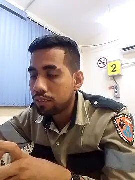 EnriquePersian197 online show from 02.15.25