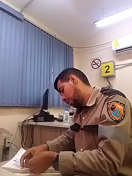 EnriquePersian197 online show from 02.20.25