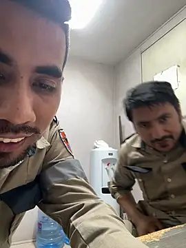 EnriquePersian197 online show from 03.12.25