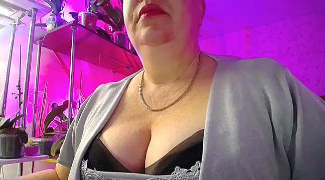  Sweet Woman online show from 01.24.25