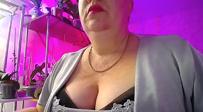  Sweet Woman online show from 01.24.25