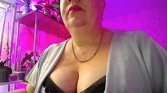  Sweet Woman online show from 01.26.25