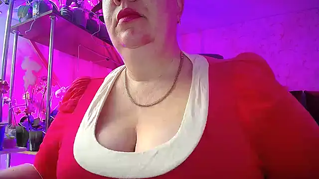  Sweet Woman online show from 03.17.25