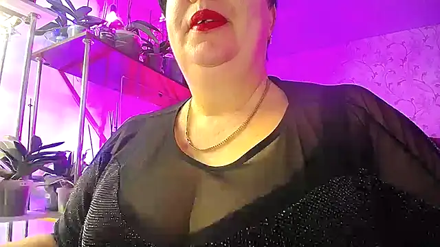  Sweet Woman online show from 12.15.25