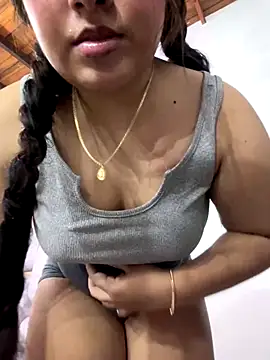 Snapshot of melyescobar chatting on 11.09.25 melyescobar online show from 11.09.25