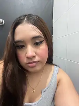 Snapshot of melyescobar chatting on 11.27.25 melyescobar online show from 11.27.25