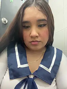 Snapshot of melyescobar chatting on 12.15.25 melyescobar online show from 12.15.25