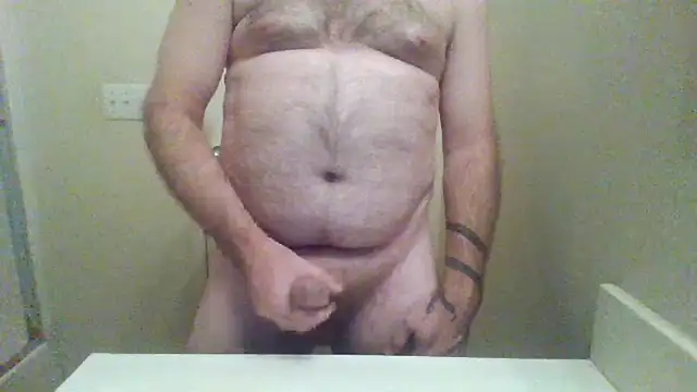 Snapshot of WatchinU82 chatting on 09.12.25 WatchinU82 online show from 09.12.25