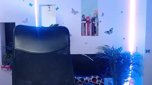 Lia-mitch online show from 05.13.26