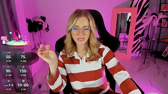 Snapshot of LadyIzabel chatting on 02.25.26 LadyIzabel online show from 02.25.26