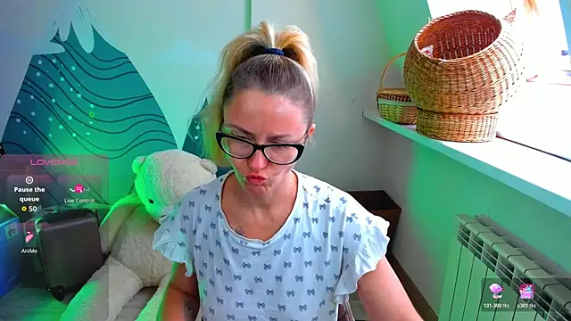 LadyIzabel online show from 07.07.26