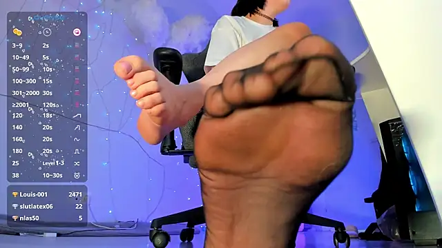 Snapshot of AliceSunday chatting on 03.20.25 AliceSunday online show from 03.20.25