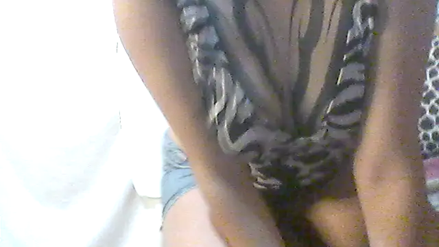 Snapshot of isa_ar chatting on 09.29.25 isa ar online show from 09.29.25