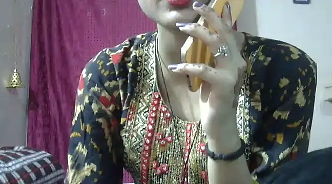 Aayesha online show from 12.18.24