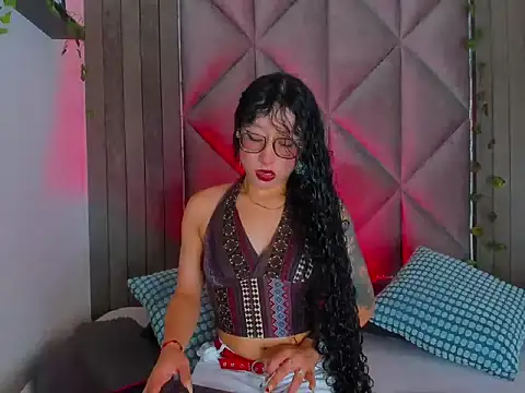 BriaConner  online show from 06.26.26