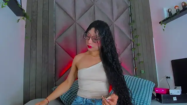 BriaConner  online show from 06.29.26