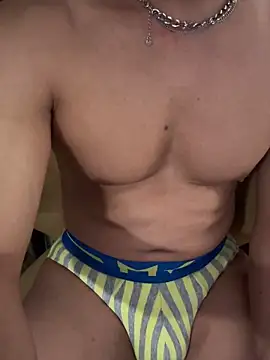 Snapshot of Komne24 chatting on 03.24.26 Komne24 online show from 03.24.26